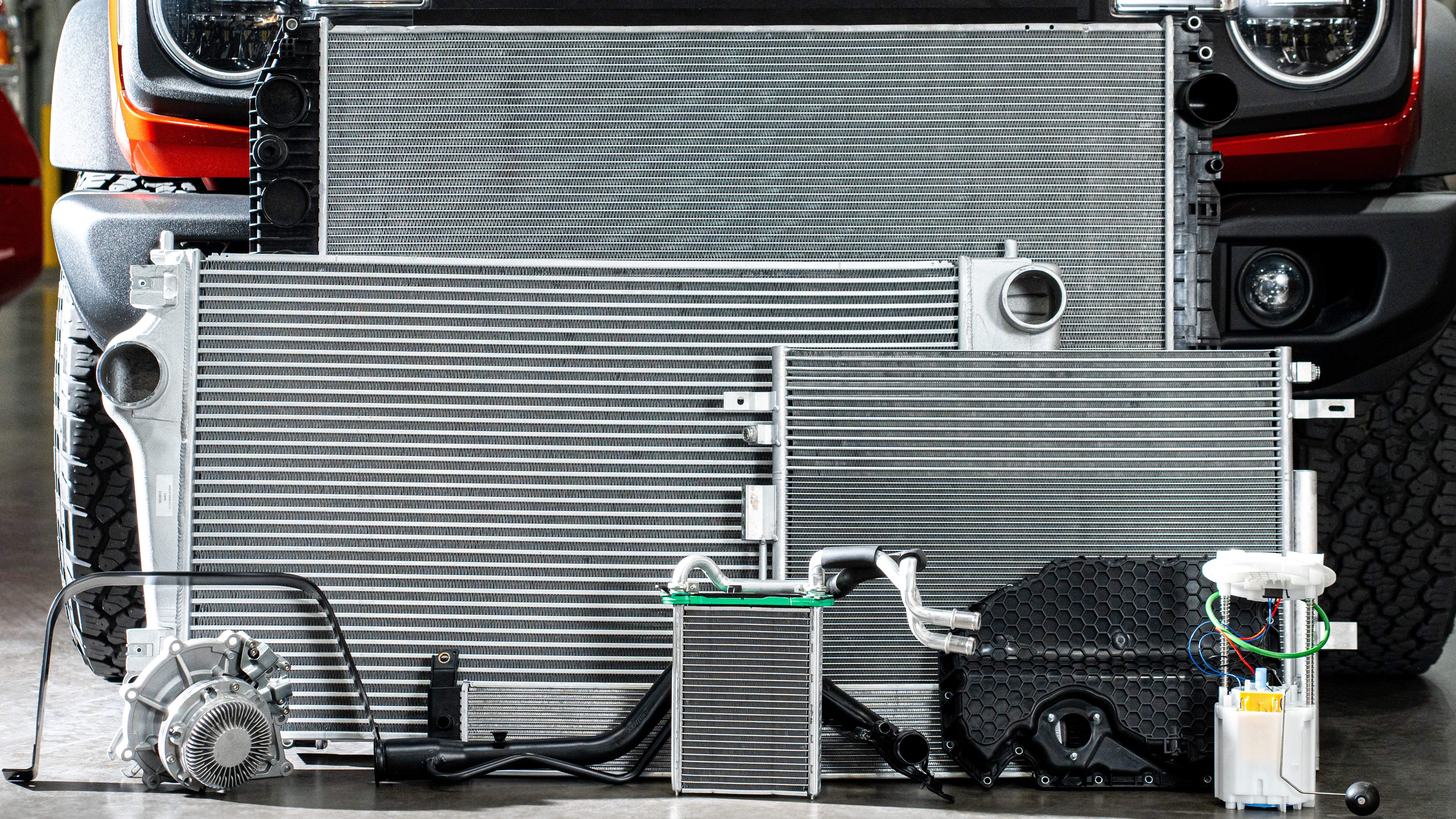 Agility Auto Parts 6010463 デュアルラジエーターとコンデンサー